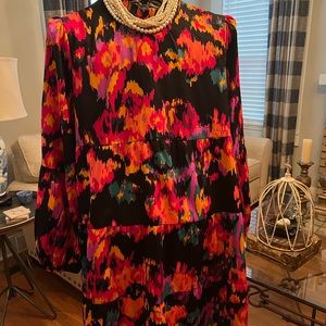 Women Beautiful Knee Length Dress~size L